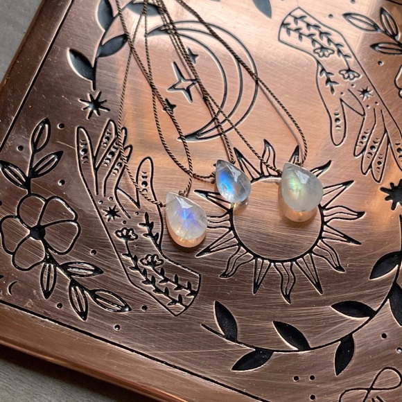 Handmade Moonstone Necklace, Minimalistic, Moonstone Choker, Goddess Provisions - Picture 4 of 14